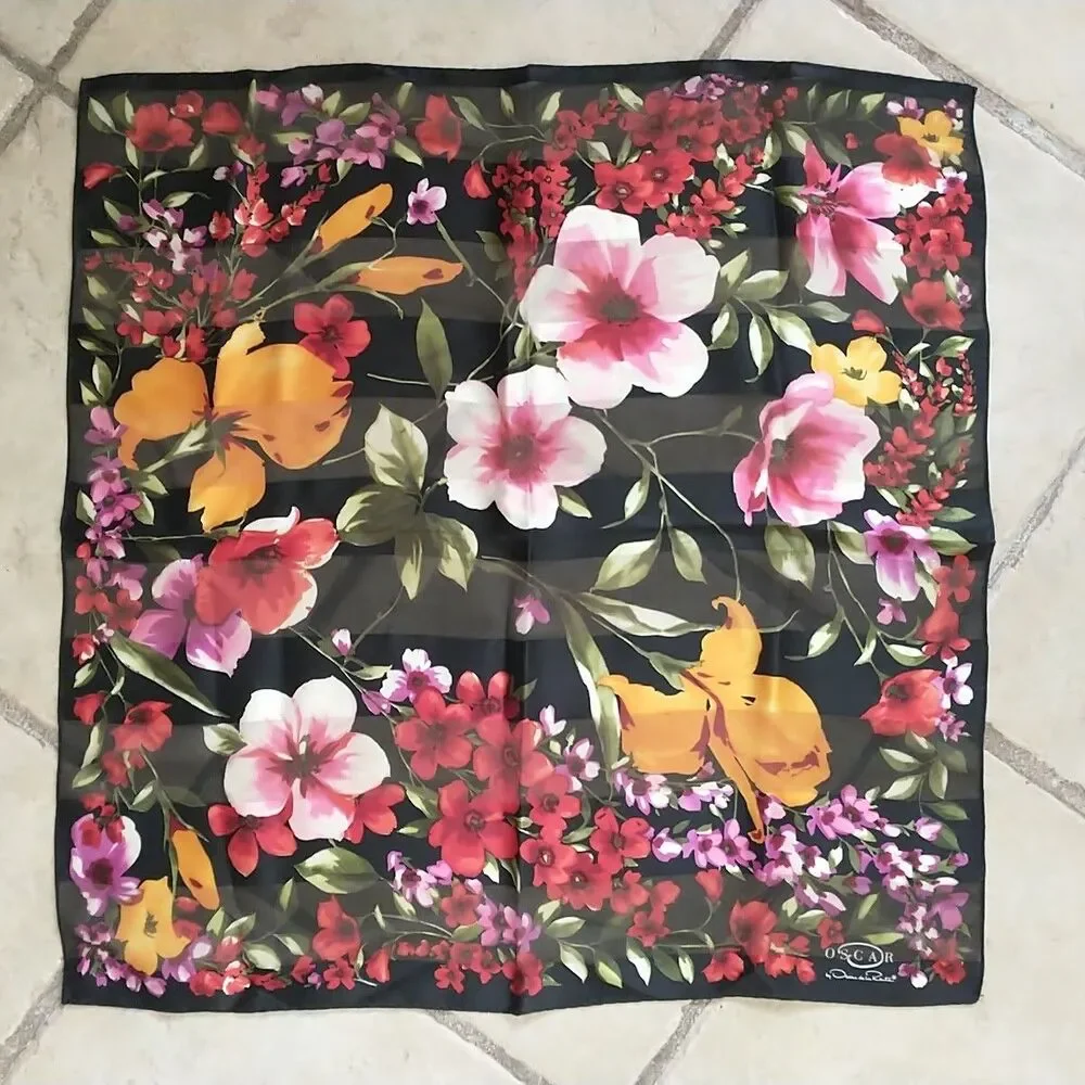 OSCAR By Oscar De La Renta Scarf Pink Black Floral Silk Square 20